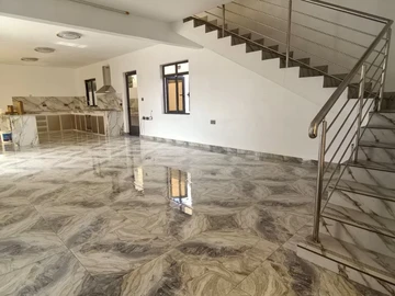 5 Bedroom Villa