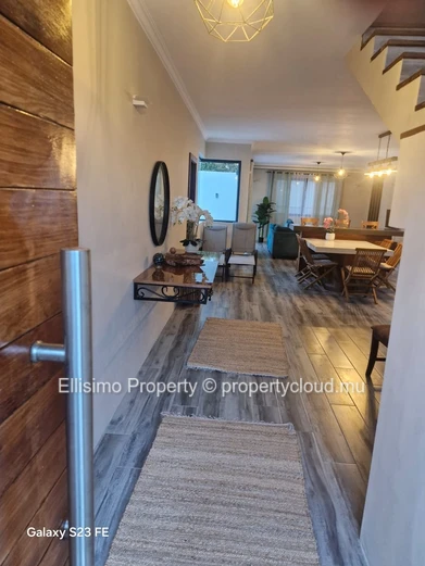 À louer – Belle villa 4 chambres avec piscine et jardin