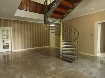 Maison de 8 Chambres