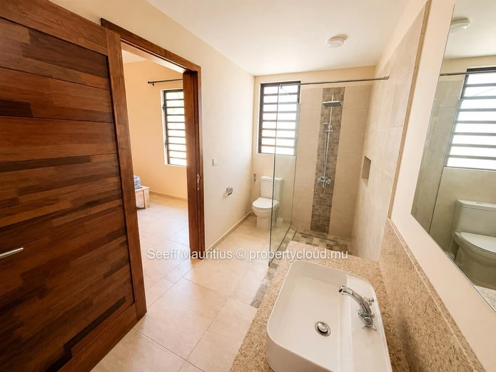 Villa neuve et élégante à louer dans une résidence sécurisée – Tamarin