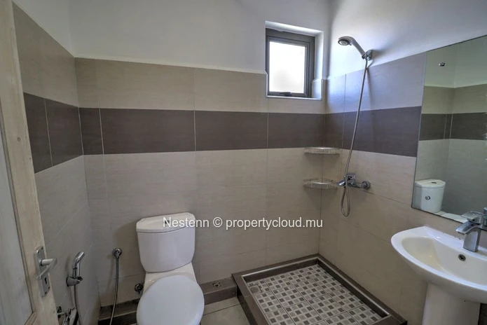 Beautiful modern triplex in a secure residence near the beach