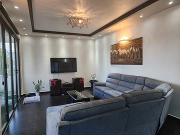 6 Bedroom Townhouse, Duplex