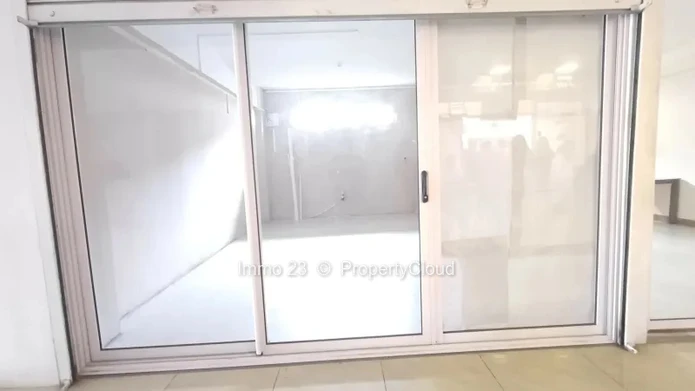 Office - 18.8m2 - Rose Hill - Ref. BU80165LO