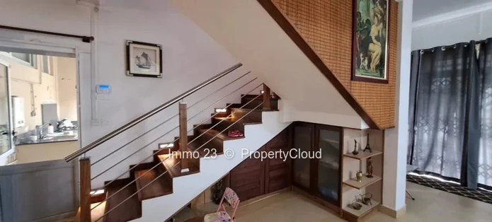 House / Villa - 6 bedrooms - Roches Brunes - Ref. MA85910VE