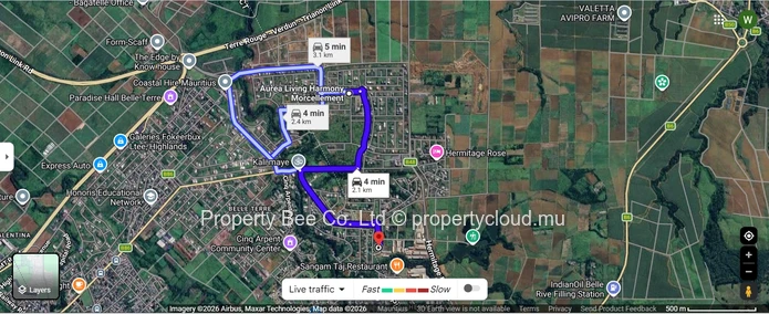 Development land: 85% of a residential arpent with 2 old buildings