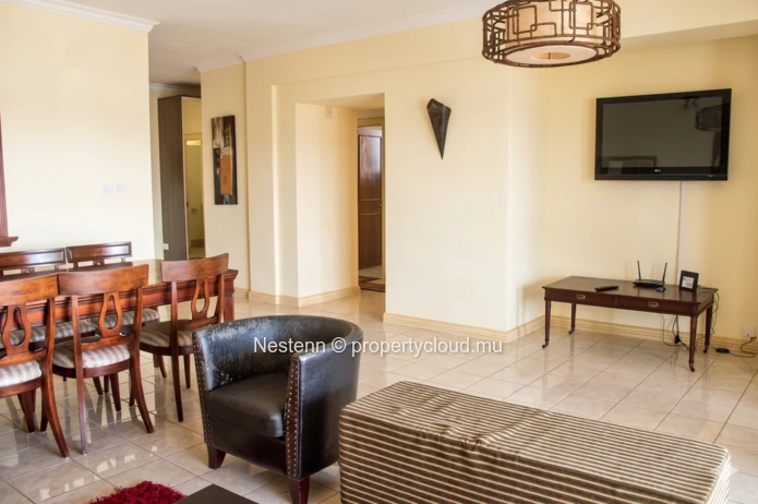 Spacious 3-bedroom apartment with mountain view