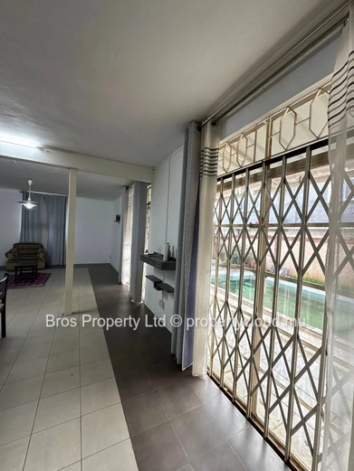 Maison à louer à Verger Les Bains, Pointe aux Sables | 30 000 Rs/mois (négociable)