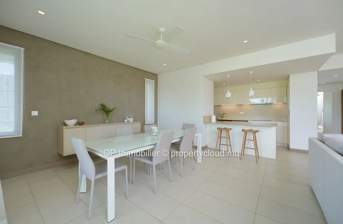 Appartement IRS de 175 m² avec piscine à vendre à Mont Choisy