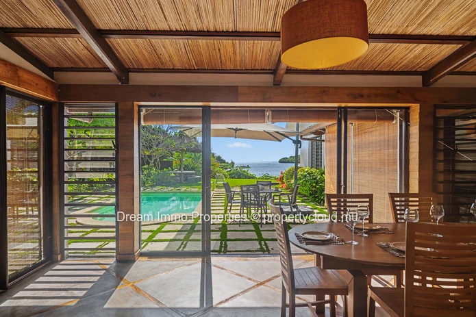 Exclusive 4-bedroom beachfront villa with private pool & ocean view in Poste de Flacq – Mauritius
