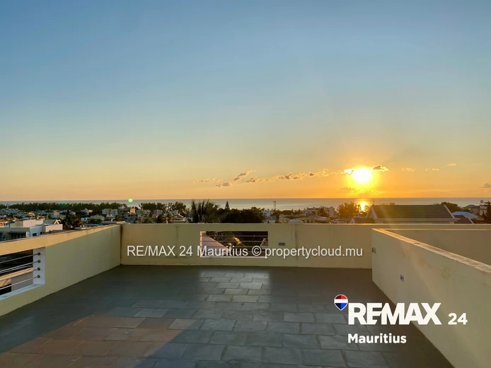 Furnished Apartment with Rooftop in Flic en Flac