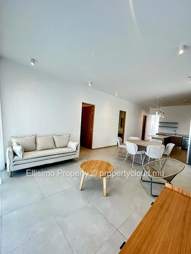 À Louer – Élégant Penthouse 3 Chambres à Péreybère
