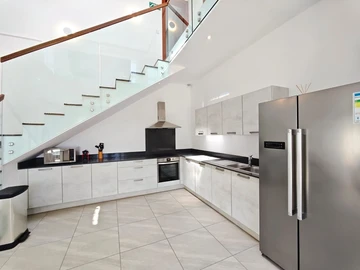 4 Bedroom Villa