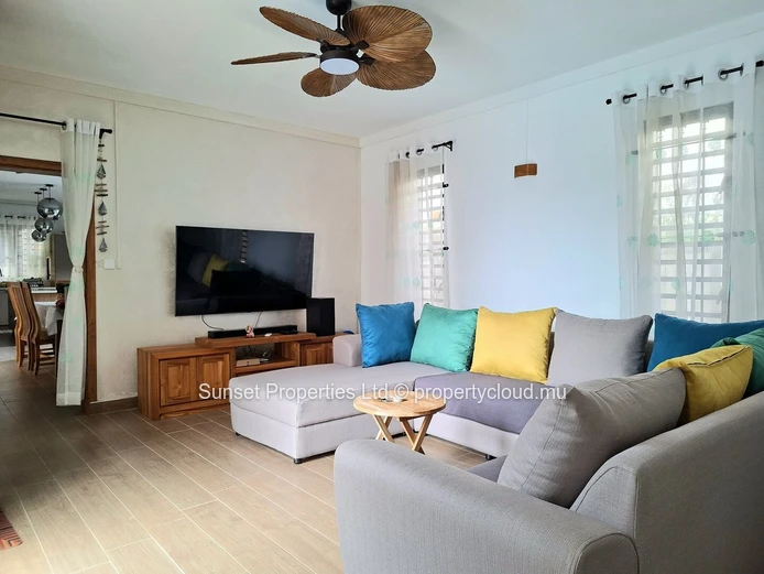 Maison mitoyenne | 4 chambres | Rooftop privé