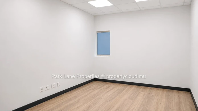 137 m² Premium Office Space for Rent in Caudan | Prestigious Business Address