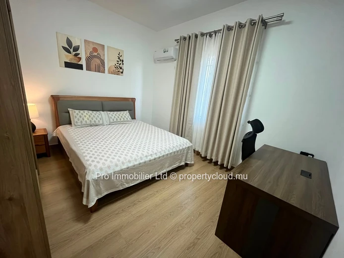 Appartement situé au rez-de-chaussée, dans le cadre calme et verdoyant du Morcellement Green Creek à Flic-en-Flac.