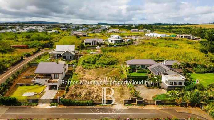 MOKA  /  COTE D'OR  -  Beautiful residential plot for sale  -  975 sqm