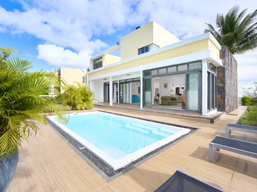4 Bedroom Villa