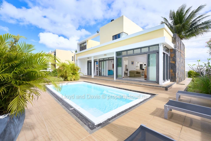 4-Bedroom Villas with Sea and Mountain Views in Belle Mare