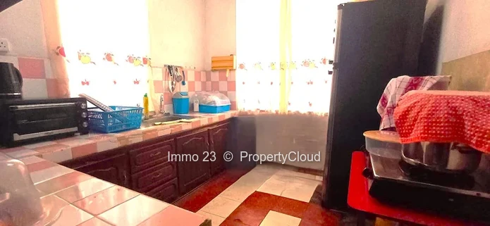 Commercial Space - 248m2 - Port Louis - Ref. EM98866VE