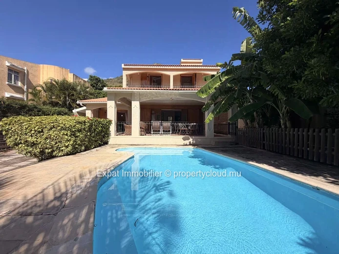 3-Bedroom Family Home with Office, Pool and Mountain Views – For Rent in Tamarin