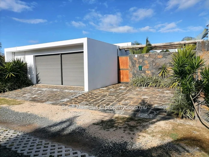 Modern Contemporary Villa in Bois Chandelle