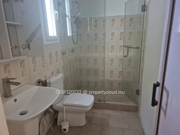 2-Bedroom Apartment for Rent – Chemin Vingt Pieds, Grand Baie