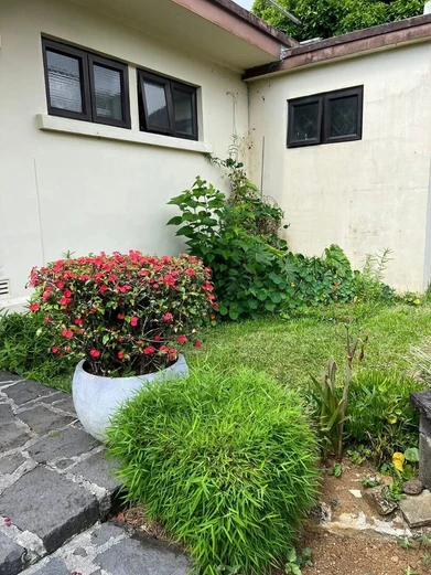 Charmante maison familiale à vendre dans un quartier recherché de Curepipe!
