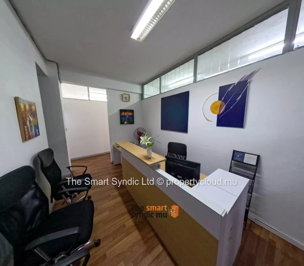 Espace de bureau:  Au Cœur de la Capitale.