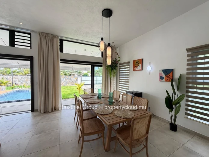 Contemporary Villa For Rent In Grand Gaube – Private Pool & Tranquil Setting