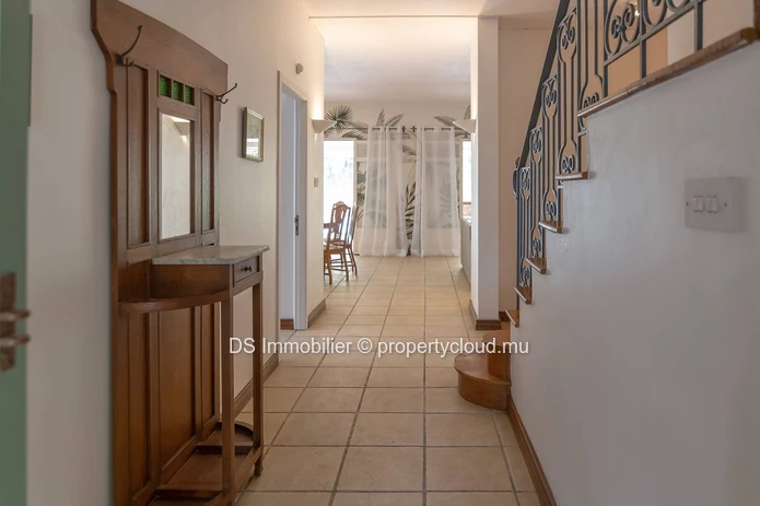 Exceptional Villa In Pointe Aux Canonniers – Near The Sea