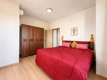5 Bedroom Villa