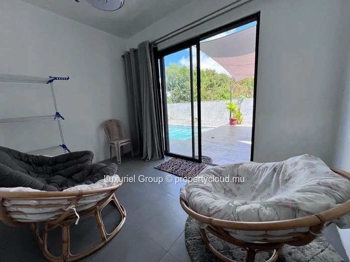 3-Bedroom Villa With Pool For Rent In Calodyne