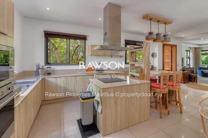 Villa 3 Chambres | Luxe & Confort | Mont Mascal | Accessible Aux Étrangers €