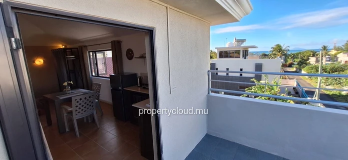 Rooftop Studio with Stunning Lagoon Views for Rent in Calodyne