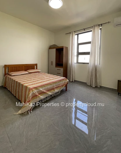 Luxurious Duplex for Rent in Ruisseau Palmyre, Flic en Flac – Rooftop Sea View & Le Morne Panorama 