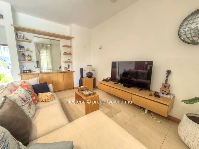 Duplex moderne de 3 chambres à Beau Plan Smart City