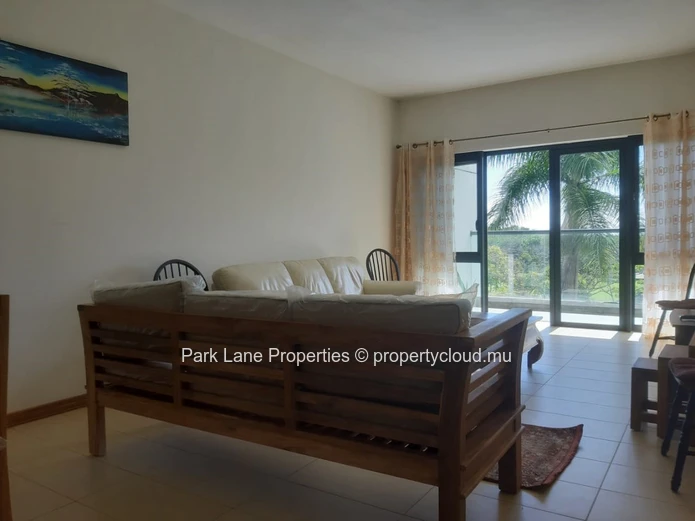 Contemporary Elegance in Hillcrest Sondac: Luxury Apartment with Exclusive Amenities