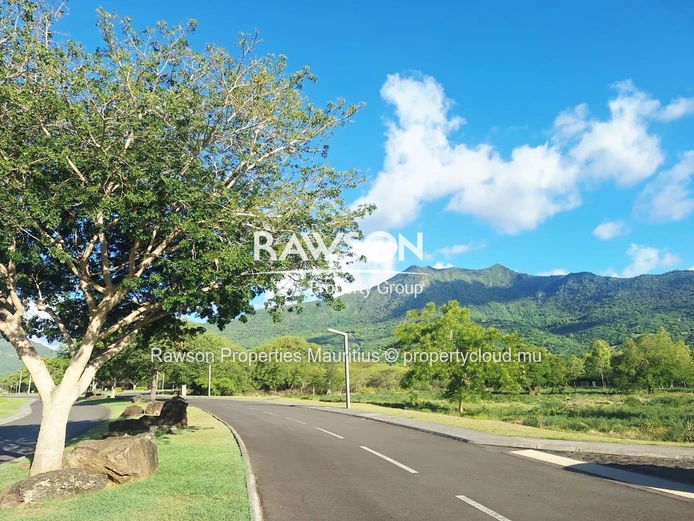 For Sale – Prime Residential Land in Domaine de Palmyre, Black River