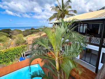 4 Bedroom Villa