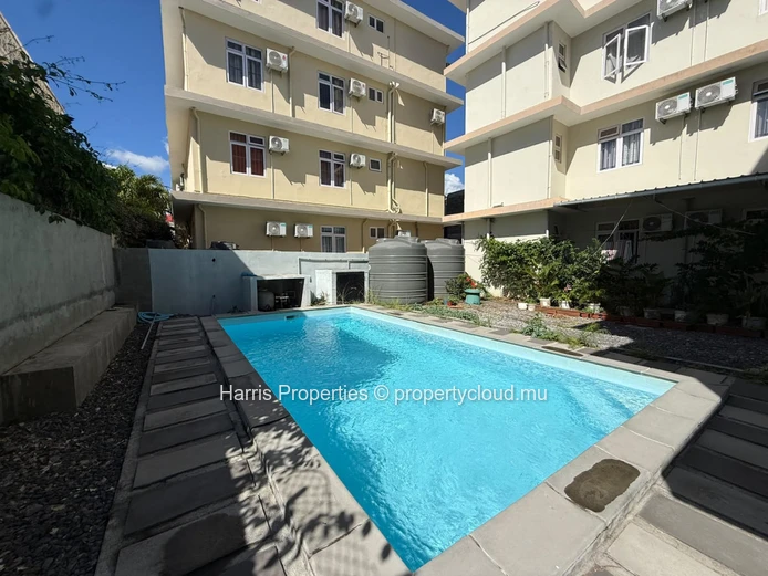 Charming First-Floor Apartment for Rent in Pereybere 