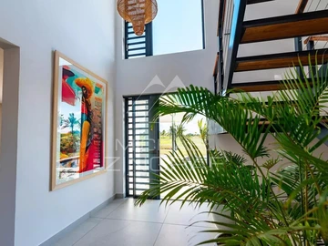 4 Bedroom Villa