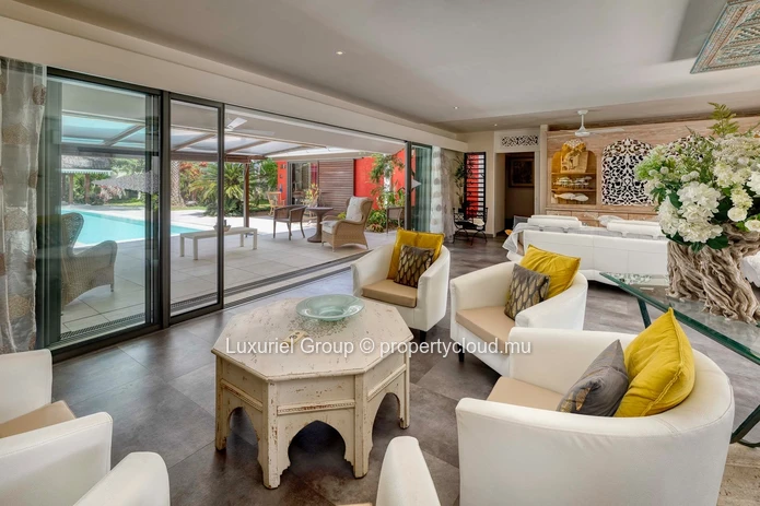 Luxueuse Villa dans Résidence Privée à Grand Baie 