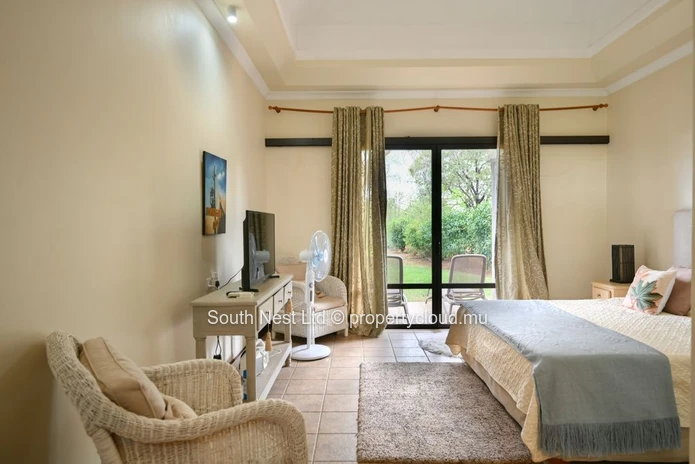 Villa de Luxe d'Exception à Tamarin | Domaine Golfique Privé & Art de Vivre Exclusif