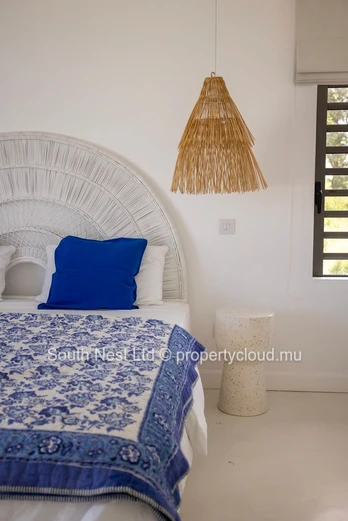Villa d'Exception de 3 Chambres avec Vue Mer à Les Hautes Rives, Azuri