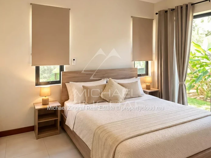 3-Bedroom Villa with Private Pool in Secure Estate – Pereybere