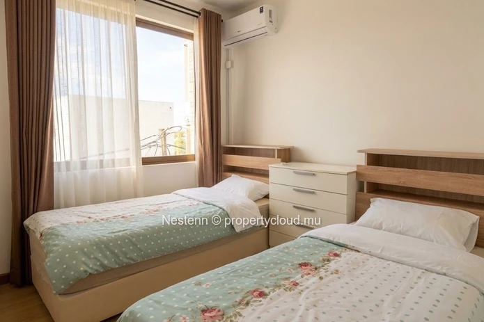 Modern 3-bedroom apartment with balcony