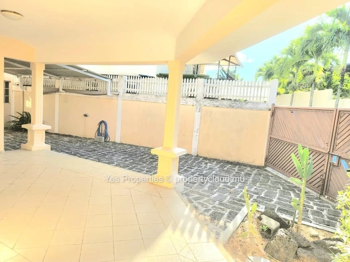 Villa - Calodyne - VALUE FOR MONEY - Rs 8.5M