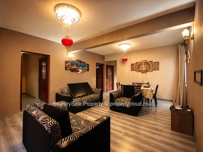 2 bedrooms house