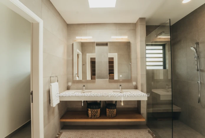 Acheter un penthouse de luxe avec piscine à débordement à Belle Vue Harel (Île Maurice)