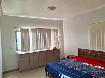 5 Bedroom Villa
